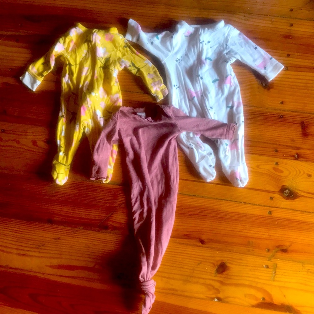Bundle of 0-3 m Old Navy and Kate Quinn footies